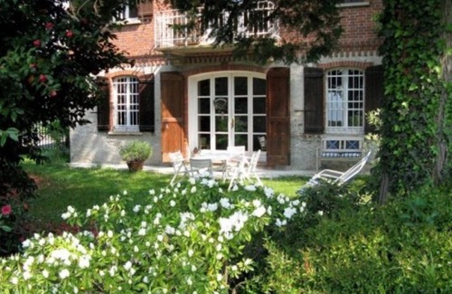 Pettenasco House | Villa with large private panoramic garden and superb view on lake Orta