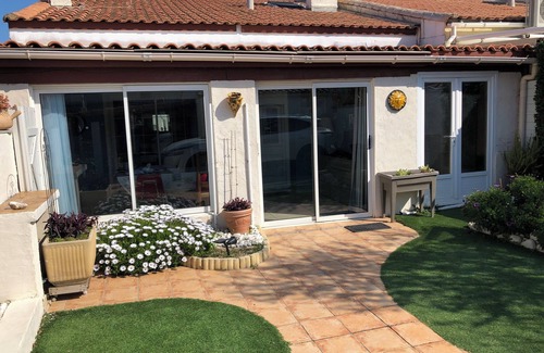 Palavas-les-Flots Villa | Villa with pool by the sea