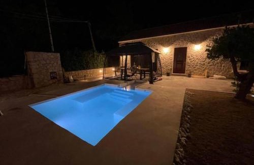 Parelia Villa | Villa with pool in Pelekas near the beach