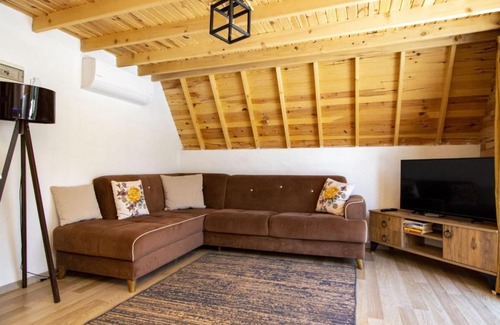 Fethiye Villa | Villa with Pool Jacuzzi and Backyard in Inlice