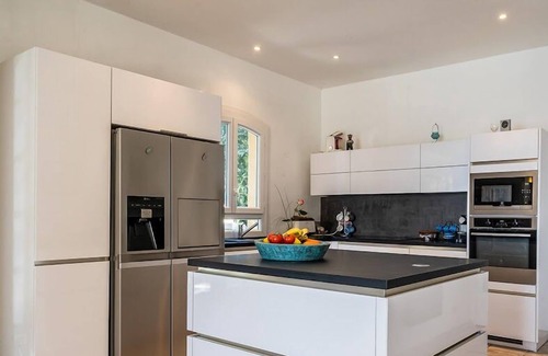 Saint-Cyr-sur-Mer Villa | Villa with private pool, superb sea view and tennis court