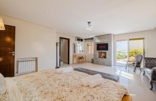 Sidi Abdallah Ghiat House | Villa with Private Garden & Pool Ourika, Atlas Mountains