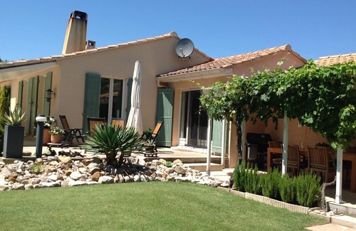 Mormoiron Villa | Villa with private pool close to the village and near Ventoux