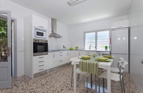 Mal Pas-Bon Aire House | Villa With Private Pool and Near the Beach