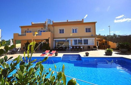 Sa Torre Villa | VILLA WITH SWIMMING POOL 7 KM FROM THE PLAYA DEL ARENAL AND SEA VIEWS IDEAL GROUPS