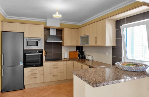 Aljezur House | Villa With Swimming Pool in Vale da Telha