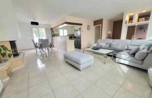 Peret Villa | Villa with swimming pool in the heart of the vineyards