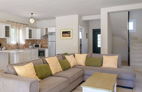 Kassiopi Villa | Villa Xanthe - Holiday Villa Rental with private pool in Kassiopi, Corfu