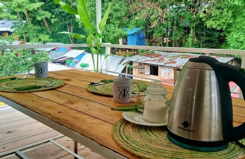 Barangay Buena Suerte House | Villa XIX Verde, Bed and breakfast in El Nido