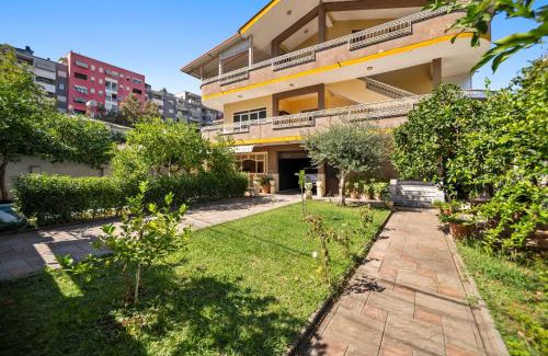 Tirana Apartment | Villa Yjet