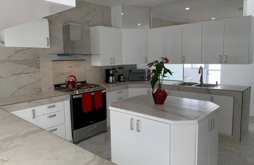 Zona Hotelera House | Villa Zafiro with 4 bedrooms. 11 people at 0.12 miles from the beach.