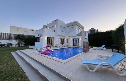 Aghir Villa | Villa Zakaria
