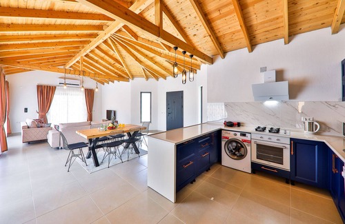 Sarıbelen Villa | Villa Zeylus-2 bedroom Rural retreat+ Private Pool and Garden