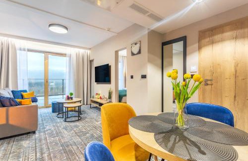 Szklarska Poreba Apartment | Villa6 Szklarska Poręba- budynek główny hotelu -widok na góry-duże tarasy