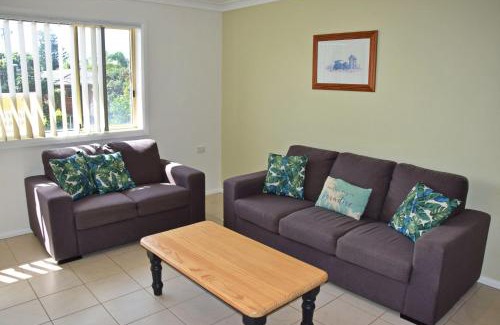 South West Rocks Apartment | Village Centre 3 - Bring your own linen.