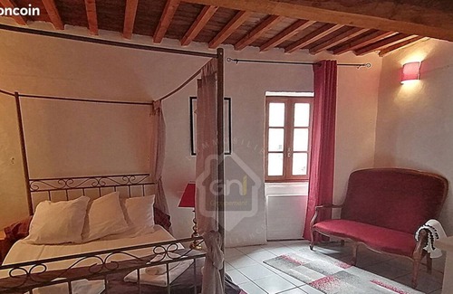 Collias House | Village house, perfect for holidays with friends and family, on the banks of the Gardon