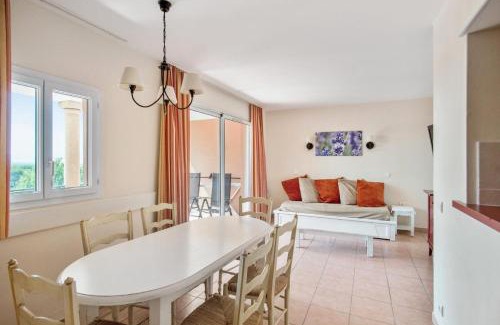 Pont Royal Apartment | Village Pont Royal en Provence - maeva Home - 3 pièces 6 personnes Prestige MAE-6049