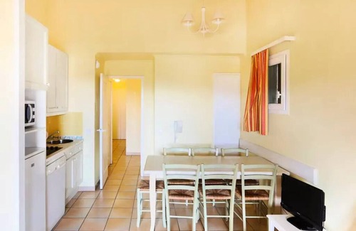 Pont Royal Apartment | Village Pont Royal in Provence - maeva Home - 2 Room Apartment 7 People Selection