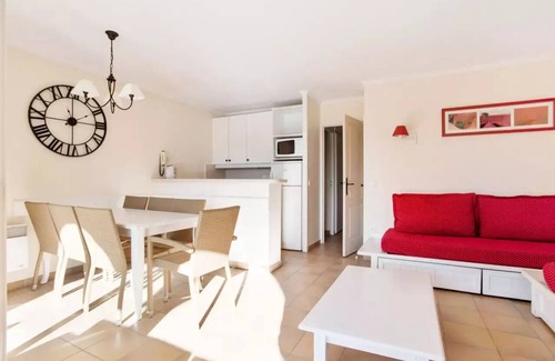 Pont Royal Apartment | Village Pont Royal in Provence - maeva Home - 3 room apartment for 7 people Selection