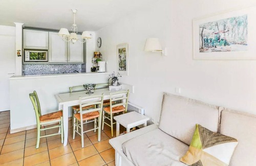 Pont Royal Apartment | Village Pont Royal in Provence - maeva Home - Comfort 1 bedroom apartment (5 people)