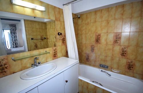 Plettenberg Bay Apartment | Village Square 12