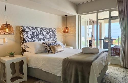 Plettenberg Bay Apartment | Village Square 6