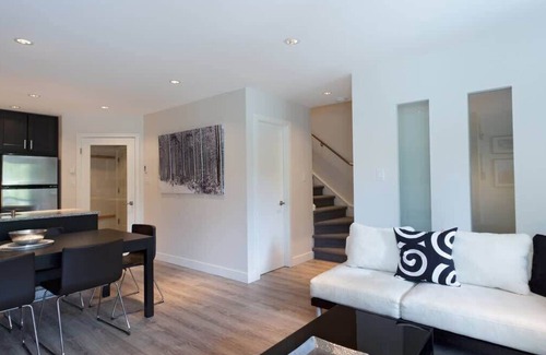 Upper Village House | Village Townhouse w/Air Con in Great Location