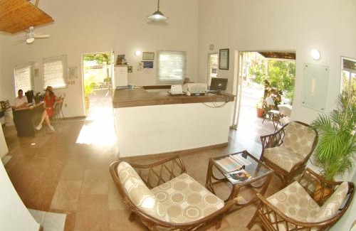 Las Hadas Apartment | Villas del Palmar Manzanillo with Beach Club