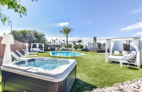 Playa Blanca Villa | Villas New Lanzasuites