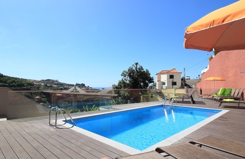 Madeira Island Apartment | Villas Quinta da Lapa 2. Flat D. Heated pool. WiFi