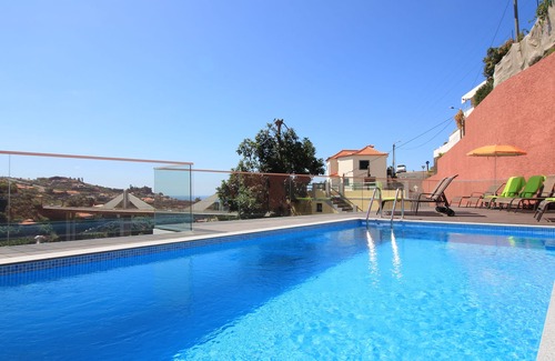 Madeira Island Apartment | Villas Quinta da Lapa 2. Flat D. Heated pool. WiFi