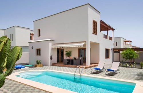 Costa Teguise Villa | Villas Salinas