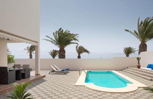 Costa Teguise Villa | Villas Salinas