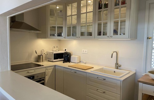 Coves Noves Apartment | VILLASTAR by Riera Rossello