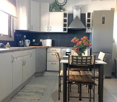 Favatata Apartment | Villeta Nikol