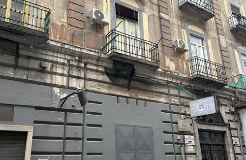 Naples City Centre Apartment | Vincent House Casa Vacanza