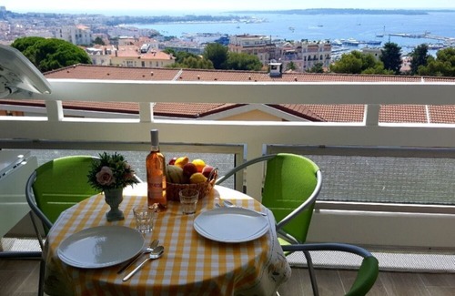 Riou - Petit Juas - Av de Grasse Apartment | Vinci - Apartment.