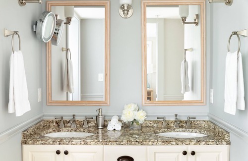 Edgartown Hotel | Vineyard Square Hotel & Suites