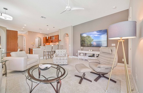 Oakes Estates House | Vineyards, Naples 4 bed/3 bath pool home with lake view!