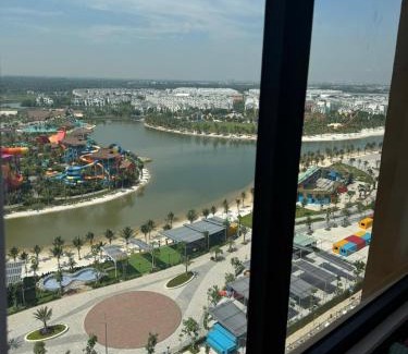 District 9 Apartment | Vinhomes Grand Park 1BR Chillin Home Best View3