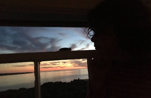 Chilmark House | Vintage 1920s House W/Beach Path & Glorious Sunset Water Views