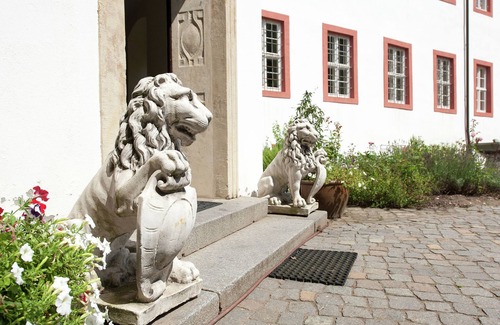 Triestewitz Other | Vintage Apartment in Arzberg - Triestewitz with Terrace
