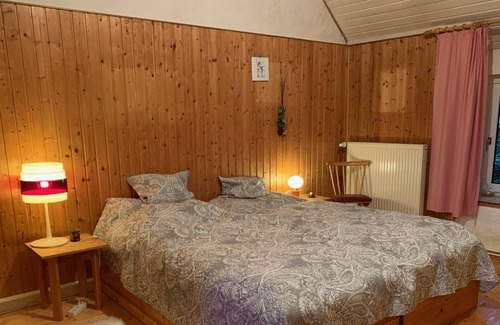 Wadern Apartment | Vintage Apartment 'Hase' with Shared Garden, Shared Terrace & Wi-Fi
