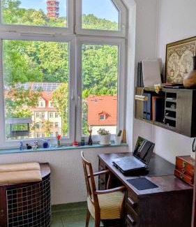 Walbrzych Apartment | Vintage Apartment vis-à-vis Park Tower