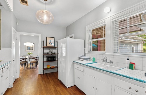 Clarksville House | Vintage Charm in Clarksville Steps from Downtown