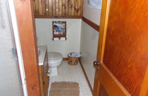 Au Gres Cabin | Vintage cottage on Lake Huron in Quaint Town of Au Gres Michigan