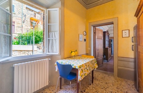 Montecastelli House | Vintage Holiday Home in Montecastelli Pisano with Terrace