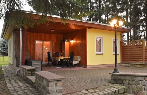 Mechelgruen House | Vintage Holiday Home in Trieb with Terrace