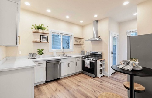 Broadway House | Vintage Meets Modern! Spacious Capitol Hill Single Family home with 97 walk scor