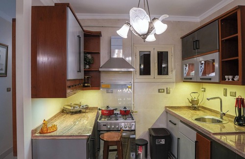 Oula Apartment | Vintage & Practical Flat-Walking distance- Nile
